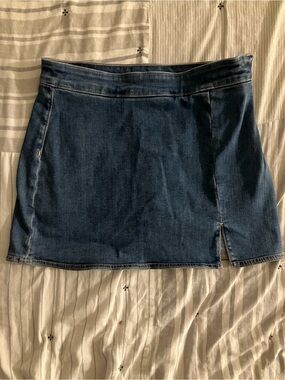 American Eagle Outfitters Dark Blue Denim Mini Skort Size 2